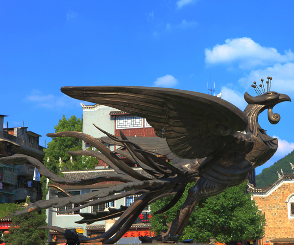 永平大型锻铜朱雀雕塑