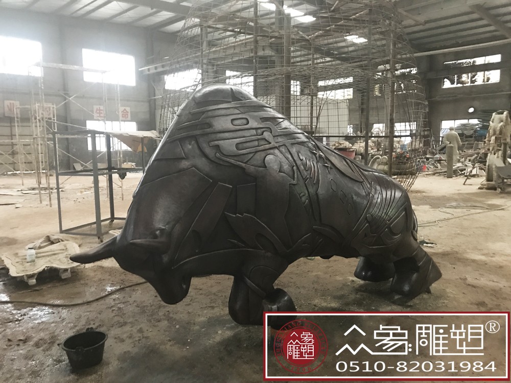 赤城泰州牧校锻铜雕塑浮雕牛