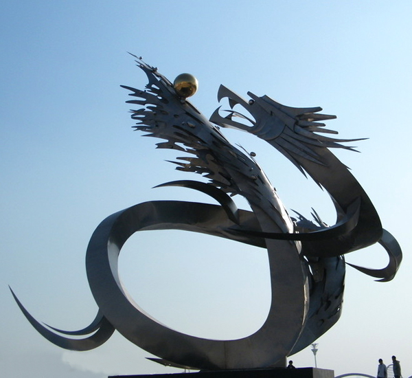 永平大型不锈钢龙雕塑