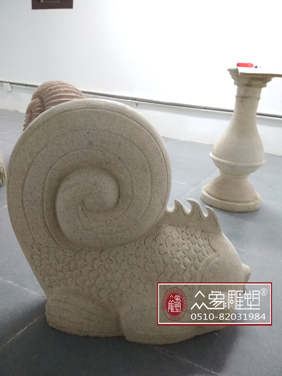 砂岩鱼雕1-1.jpg