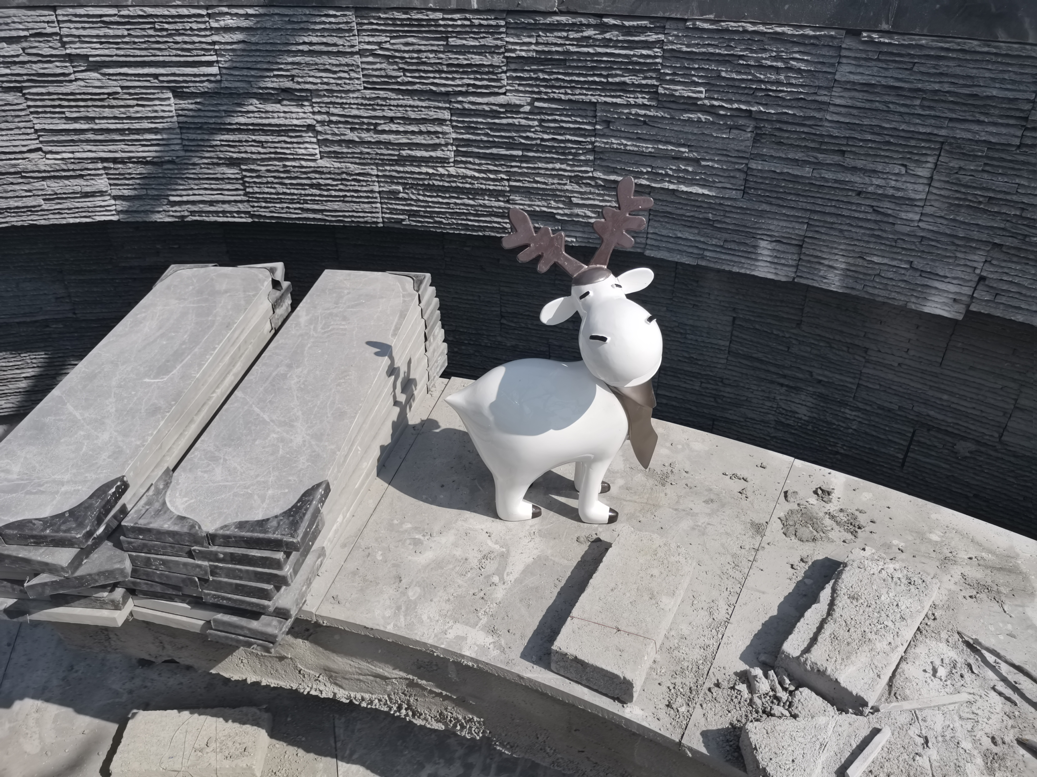 房山众象雕塑 · 玻璃钢雕塑怎么维护?